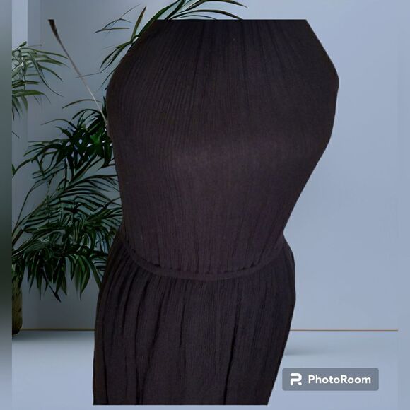 5/$25 Forever 21 craped midi dress - Picture 2 of 4